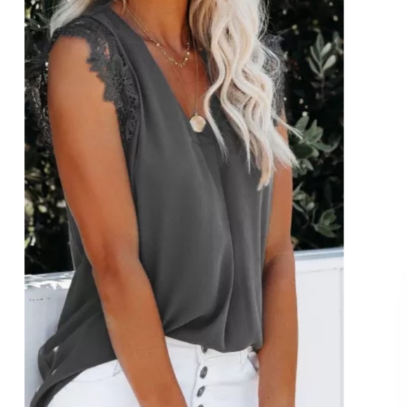 Gia Classic silk, lace, V neck chic boho - Picture 3 of 4